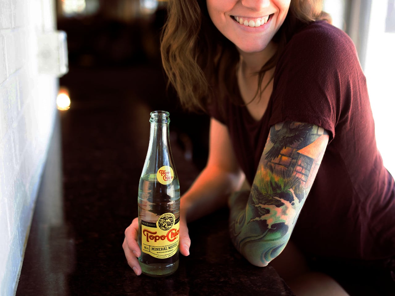 How to Boost Your Success at Meeting Women in Bars