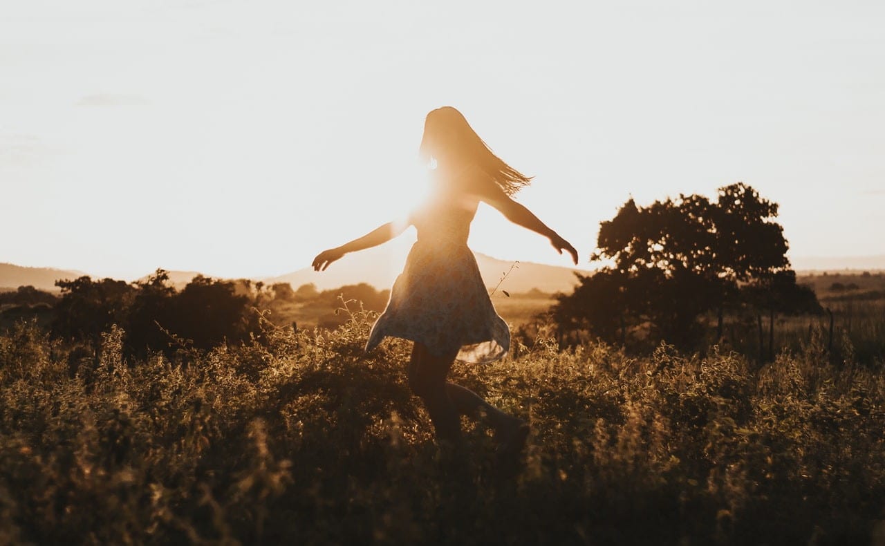 9 Simple Reasons You Should Date Younger Women